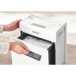 Distrugator manual documente Leitz IQ Protect  3M , 3 coli, P5, micro-cut (tip particule), cos  10 litri, alb, Leitz "80930000" 