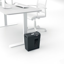 Distrugator manual documente Rexel SECURE   S5,   5 coli, P2, strip-cut (tip fasii), cos  10 litri, negru, "2020121EU" (timbru v